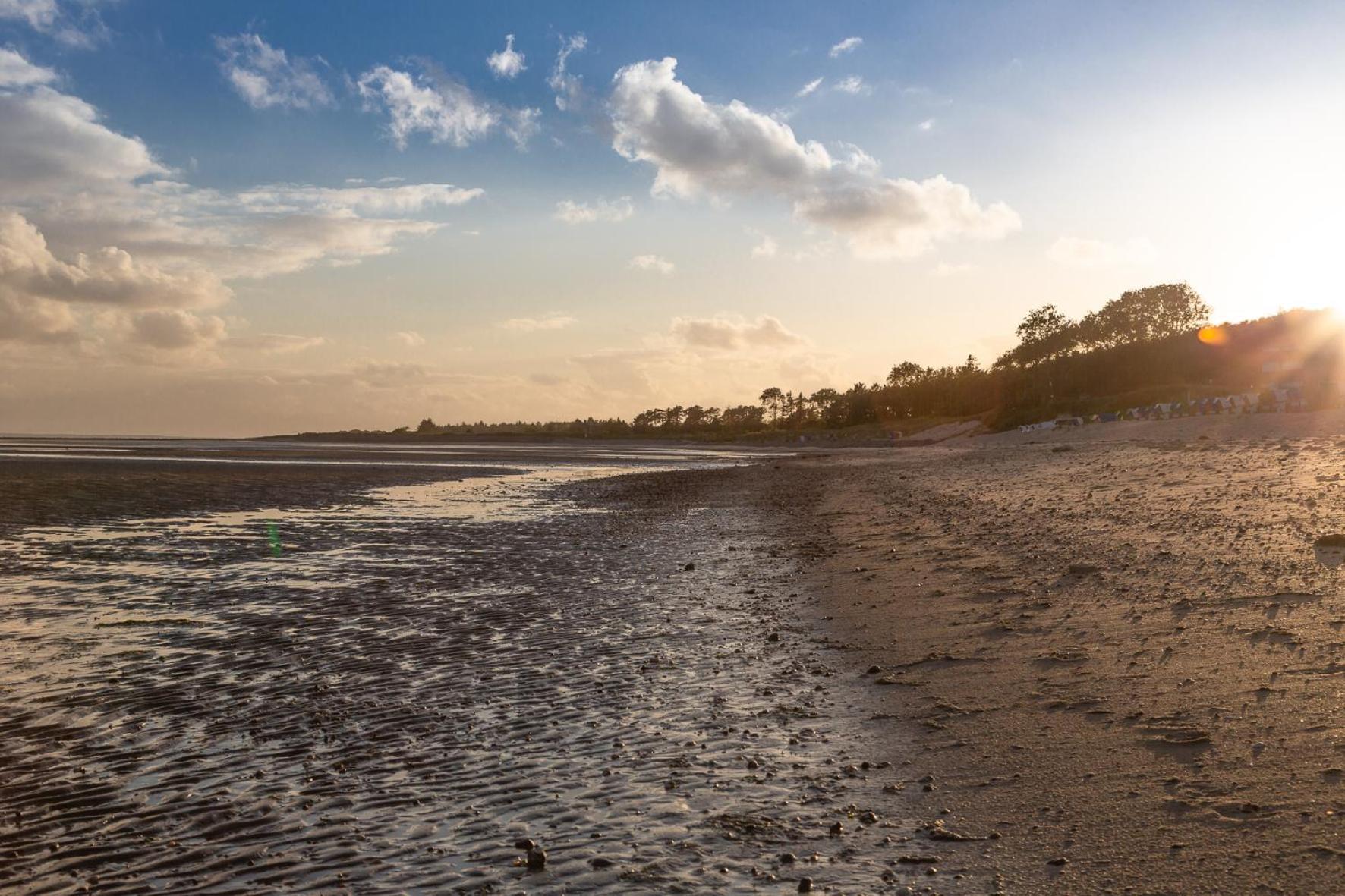 Wohnen Am Suedstrand - Ferienwohnung 0 3 Wyk auf Fohr Bagian luar foto